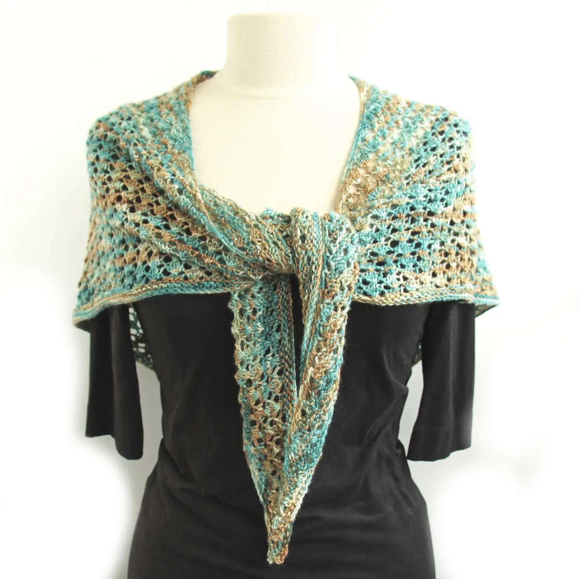 Lacy Heart Shawl knitted in Perran Yarns 4ply Bright yarn in shade Sandy Toes