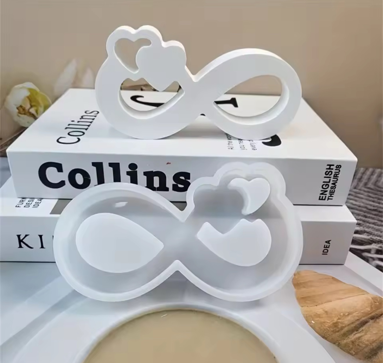 Infinity gypsum mold