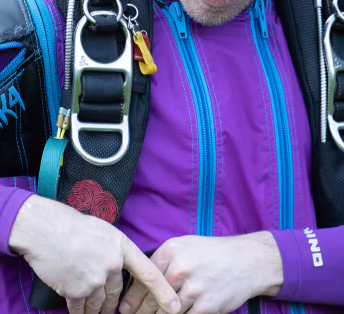 Voler en wingsuit tandem avec SkyVibration