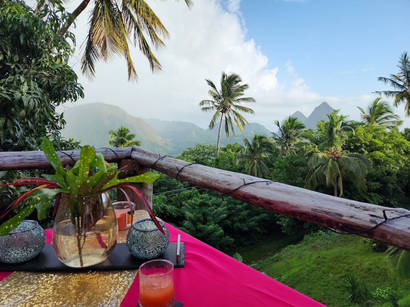Treetop Restaurant & Bar