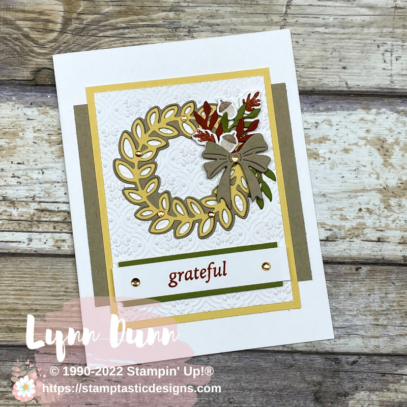 Cottage Wreaths Holiday Card Ideas