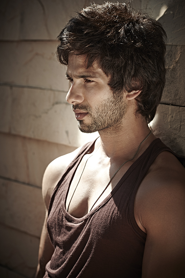 Shahid Kapoor Excited To Meet John Travolta Starfriday
