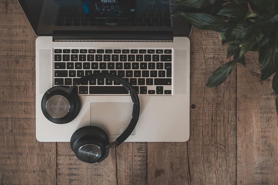 how to pair bluetooth headsets with widows and mac laptop 1