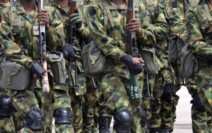 Breaking: Tension as soldiers lay siege to Aba, markets shut