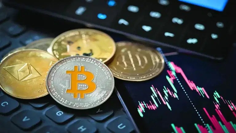Bitcoin hits record high above 5,000 Bitcoin hits record high above 5,000