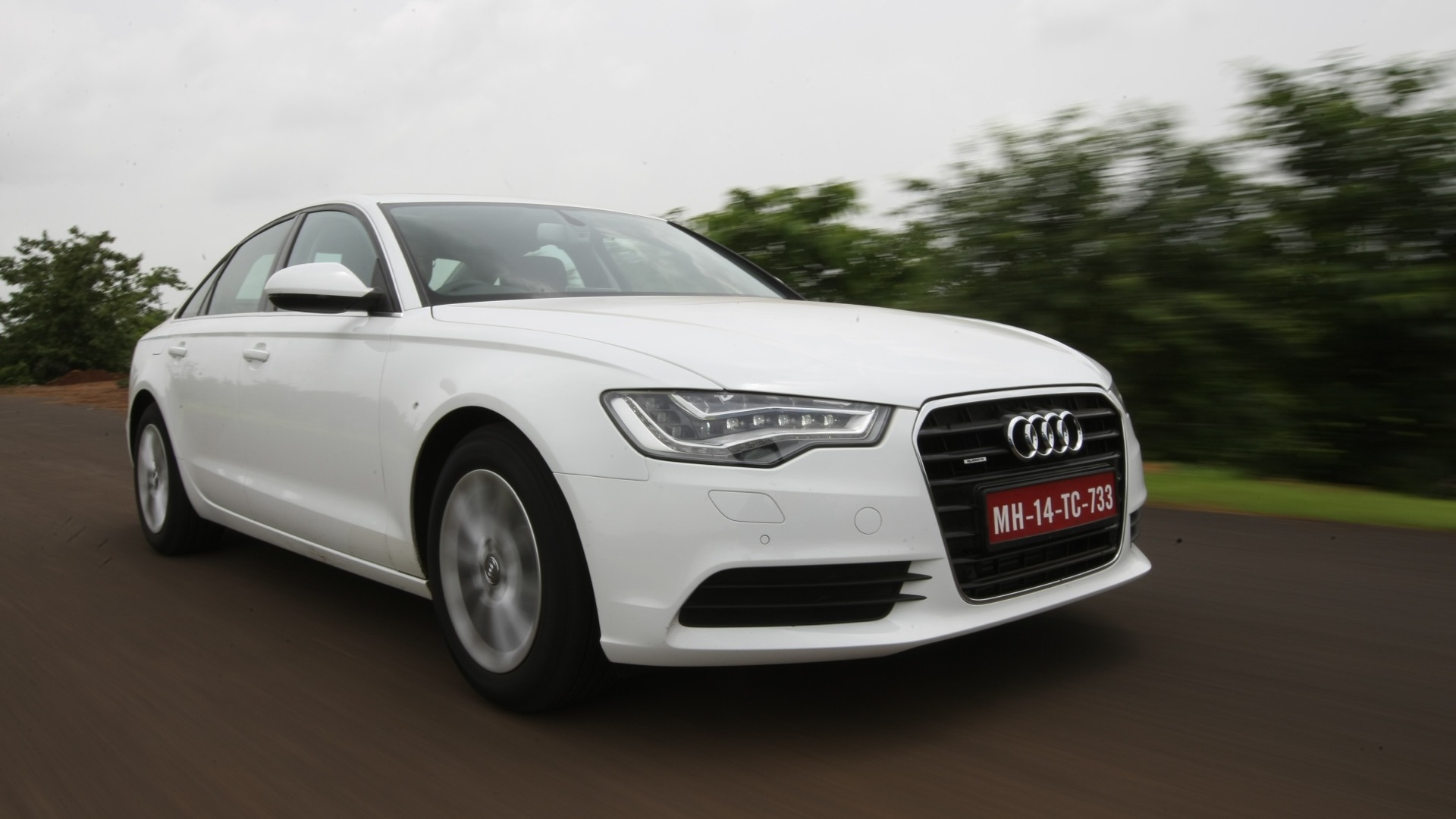 Audi-a6-2013-3-0-tdi-quattro-exterior car photos