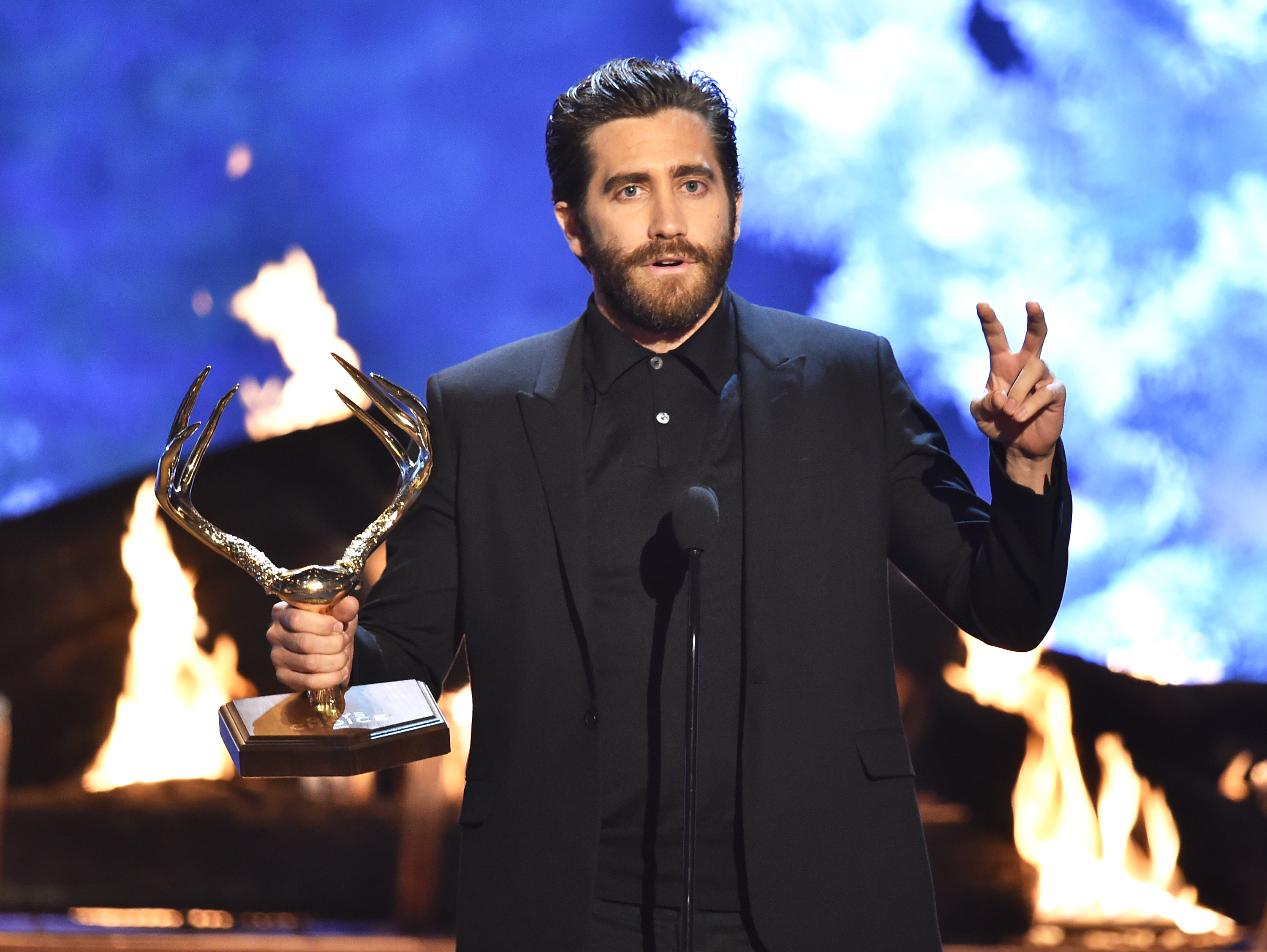 Perfect 10, also known as 2016 guys choice, is an awards show that was taped on june 4 at the sony pictures studios in culver city, . Spike Tv S Guys Choice Awards 2015 Access Online