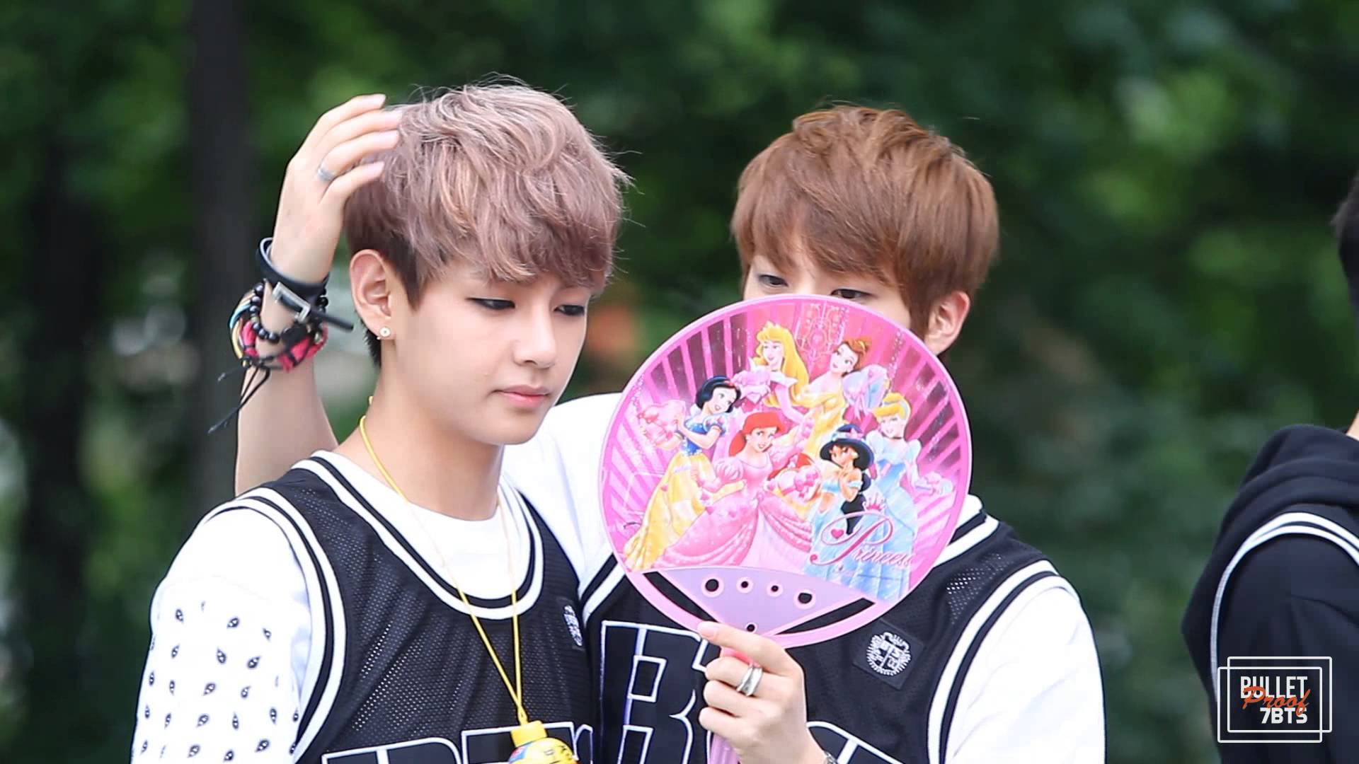 Gratis Download Gambar Download Bts V Wallpaper By Bts Is Bae Download Wallpaper Bts V Terkeren oleh Lampunghits.com