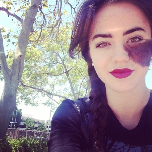 picture Cassandra Naud Descendants 2 her birthmark
