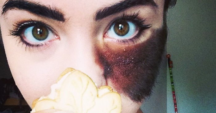 photo Cassandra Naud Descendants 2 her birthmark