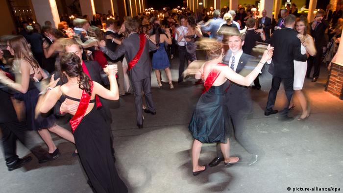Mein Deutschland Abiball Die Jugend Feiert Sich Selbst Deutschland Dw 25 06 2015