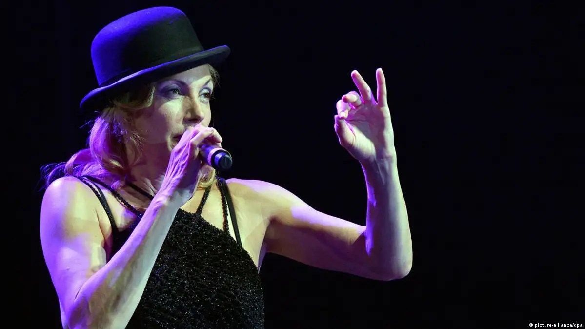 Nyla Caselli naked- enticing audiences with her vulnerable form