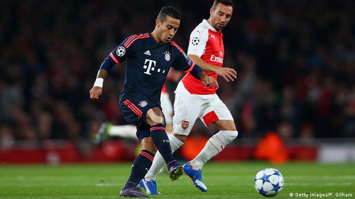 Arsenal yang bertindak sebagai tuan rumah menjamu tim asal jerman bayern. As It Happened Arsenal Beat Bayern Leverkusen 4 4 Sports German Football And Major International Sports News Dw 20 10 2015