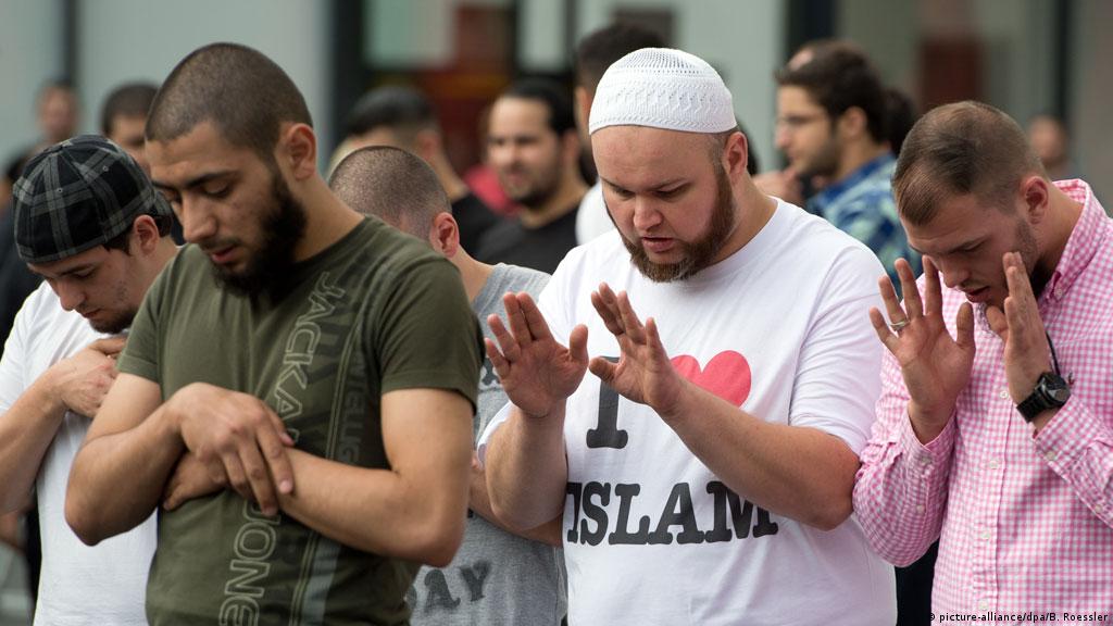 Salafismus diese seite wurde zuletzt am 14. Intelligence Agency Revises Up Number Of Salafists In Germany News Dw 05 12 2015