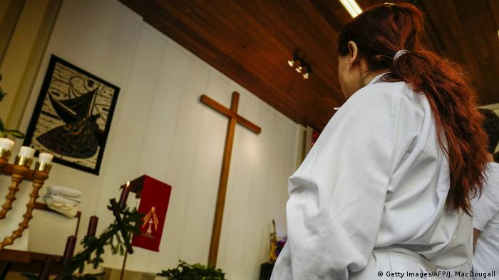 TIPS MEMANEN BUAH: BUAH - BUAHAN BESERTA NEGARA ASALNYA