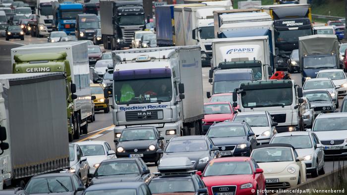 Puncak Arus Mudik Lebaran 2019 Diprediksi Geser Ke Hari Ini Puncak Arus Mudik Lebaran 2019 Diprediksi Geser Ke Hari Ini