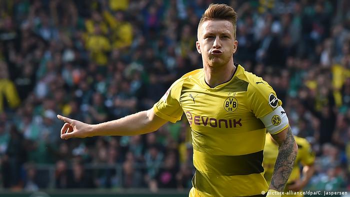 Bundesliga Borussia Dortmund Draw With Werder Bremen Pass Up Chance To Go Second Sports German Football And Major International Sports News Dw 29 04 2018 Max Kruse joins from Bundesliga rivals Borussia Monchengladbach in the summer on a four-year contract.