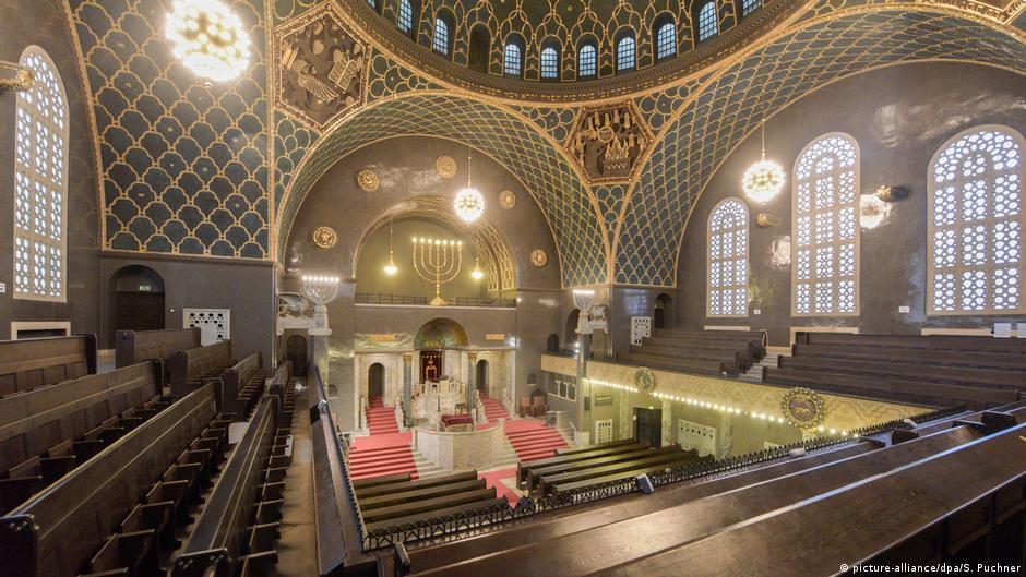 Refers to person, place, thing, quality, etc. Uae S First Official Synagogue To Be Complete By 2022 News Dw 22 09 2019