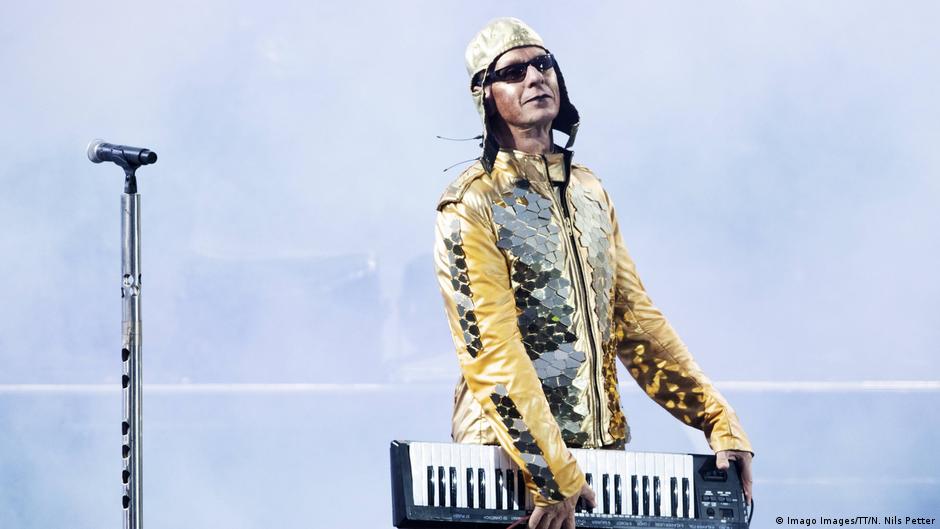 If you rely on a lot of canned goods for your family's food prep, then you need the best can opener, electric or manual, in your kitchen. Rammstein Announce New Album Music Dw 08 02 2021