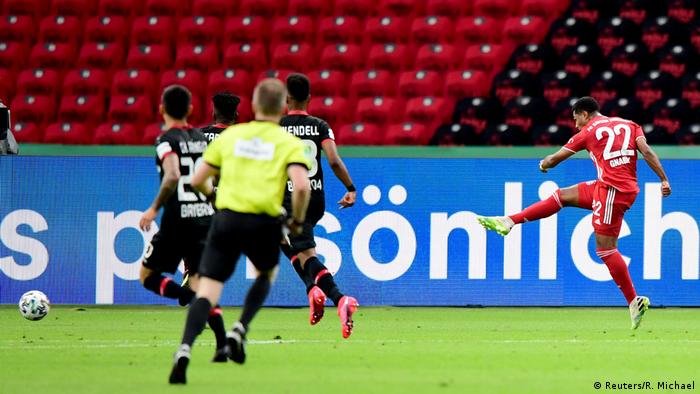 Dua klub teratas di liga jerman 20212022 bayer leverkusen dan bayern munchen akan beradu di stadion bayarena minggu 17102021 malam wib. German Cup Final Irresistible Bayern Munich Secure Domestic Double Sports German Football And Major International Sports News Dw 04 07 2020