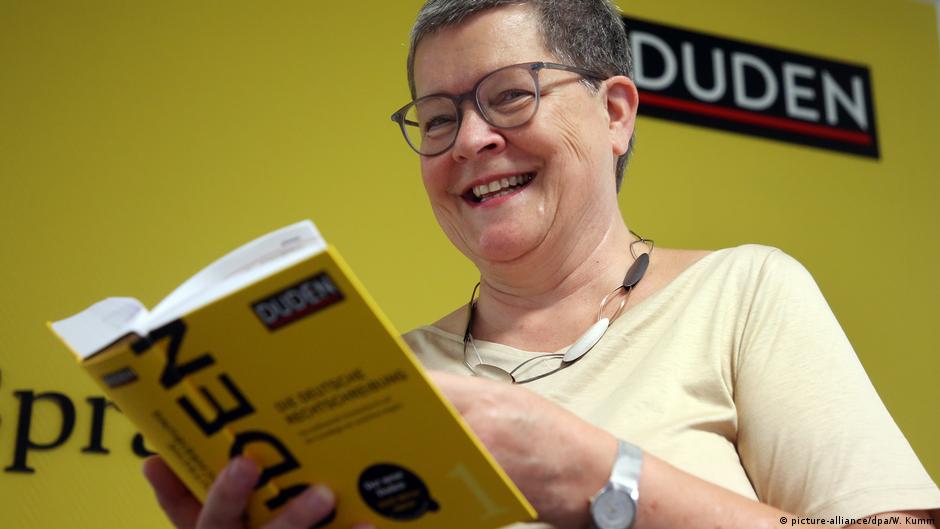 Der Duden Modernisiert Sich Und Mistet Aus Deutschlehrer Info Dw 13 08 2020