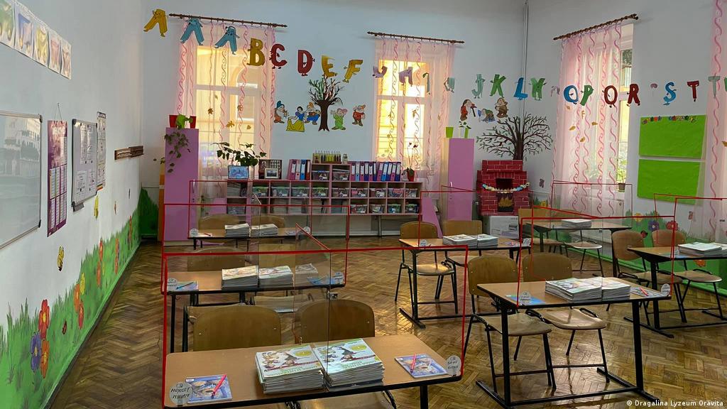 Psihologică datorită presiunii din sistemul de învăţământ. De Ce N Ar Trebui Inchise Ècolile 7 Motive Romania Dw 10 11 2020