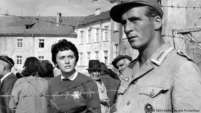 Ebenso hafte ich nicht für den verlust und/oder bei beschädigung von. Vor 75 Jahren: Vorhang auf fÃ¼r die DEFA | Filme | DW | 17.05.2021