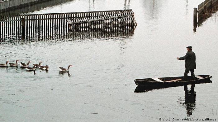 как нарисовать флаг беларуси