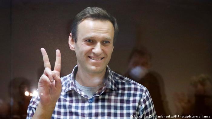 Навальний був власником 35 % акцій цієї компанії і займав у ній пост головного бухгалтера. Oleksiyu Navalnomu Prisudili Nimecku Mediapremiyu Novini Aktualni Povidomlennya Pro Podiyi V Sviti Dw 03 09 2021