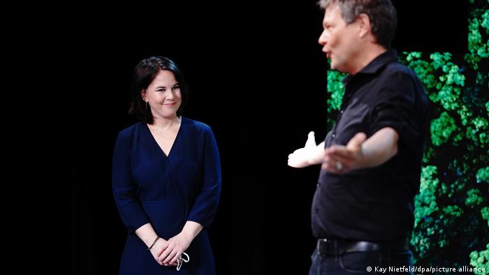 And he said he clearly understands that there is no navy in ukraine, that our shores are unprotected, he understands what lethal weapons are, he understands that germany has not provided us with any weapons or military assistance since the beginning of the war. German Green Party S Robert Habeck Set To Become Economy Minister Germany News And In Depth Reporting From Berlin And Beyond Dw 25 11 2021