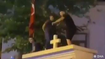 Türkei Surp Takavor-Kirche in Istanbul Festnahme Tänzer