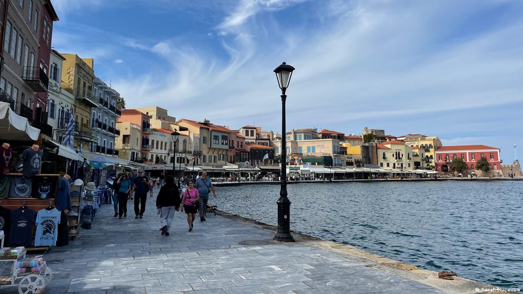 Please enter valid email address thanks! Greece Meets Tourism Target Prepares For Next Year Dw Travel Dw 09 11 2021