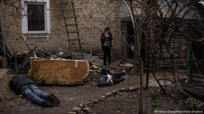 Фотограф константин либеров был в городе буча (украина) 1 и 2 апреля. Dcc7 W7qmtgs5m