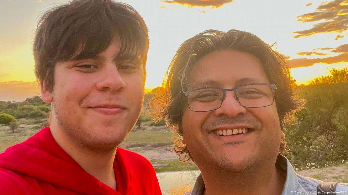 Suleman Dawood, estudiante de 19 años, junto a su padre Shahzada, son dos de los cinco fallecidos en la implosión del sumergible.