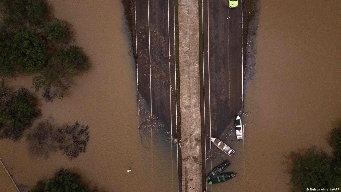 Autopistas cubiertas por el agua en las inundaciones en Rio Grande do Sul, Brasil, en 2024.