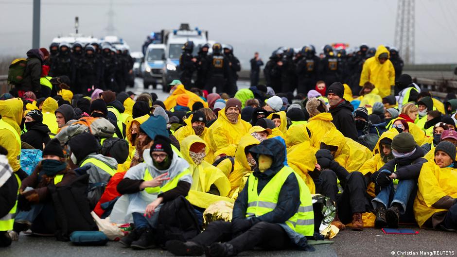 Germany News: Massive Protests Erupt Over Far-Right AfD Youth Group Founding (2025)