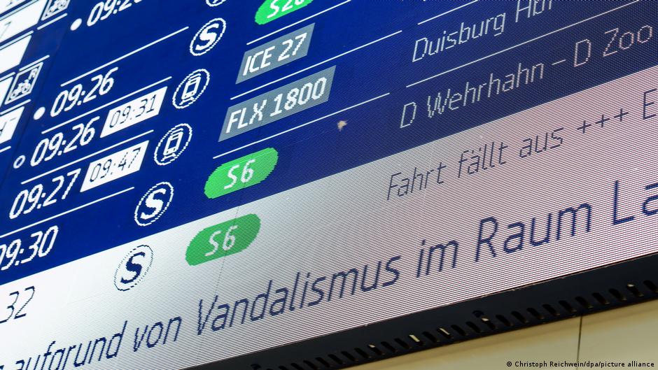 Left-wing Group Claims Responsibility for Railway Sabotage in Germany (2026)