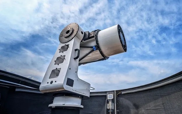 تعزيز المقلاع للتوعية بالمجال الفضائي في المملكة المتحدة