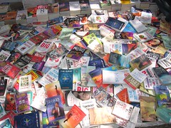 which book are you reading? (by kapsi)