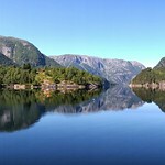 an almost perfect mirror &mdash; metre [norway]