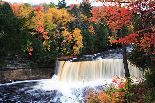 Upper Tahquamenon Falls