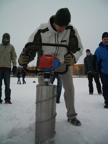 Michi dandole al perforador