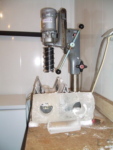 Máquina para sacar cilindros de hielo