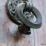 doorknocker in Valencia