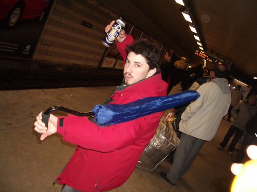 Pablito y su sillita plegable