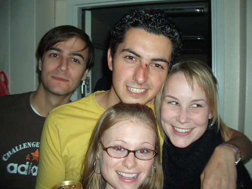 Posando con la herida