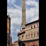 The Towers of Bologna. Asinelli Tower. Башни Болоньи. Азинелли.
