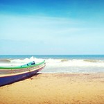 Palm trees. Ocean Breeze. Salty Air. Sunkissed Hair. Endless Summer. Why the good vibes, always happen on the tides!!