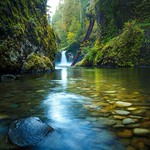 Punch Bowl Falls in Oregon