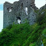 LE MASSIF DU CEZALIER AU COEUR DE l'AUVERGNE, APCHON ET SON CH&Acirc;TEAU